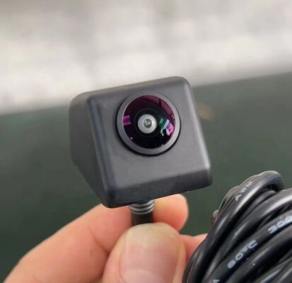 Camera lùi xe hơi HD chống nước với ống kính góc rộng và tầm nhìn ban đêm giúp di chuyển an toàn